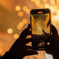 Esta descentralización fortalece la fiesta e impulsa el sector pirotécnico valenciano.