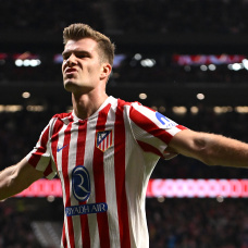 MADRID, SPAIN - FEBRUARY 21: Alexander Sorloth of Atletico de Madrid celebrates scoring his team's fourth goal during the LaLiga EA Sports match between Atletico de Madrid and RCD Espanyol de Barcelona at Riyadh Air Metropolitano on February 21, 2026 in Madrid, Spain. (Photo by Denis Doyle/Getty Images)