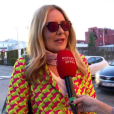 Belén Rodríguez parte una lanza a favor de la nueva faceta de literata de Alejandra Rubio.