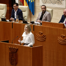 María Guardiola durante su discurso de investidura, a 3 de marzo de 2026, en Mérida.