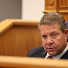 (Foto de ARCHIVO)
El presidente de Castilla-La Mancha,  Emiliano García-Page, en el pleno de las Cortes para debatir el Estatuto de Autonomía.

EUROPA PRESS/JUANMA JIMÉNEZ
29/5/2025