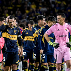 BUENOS AIRES, ARGENTINA - MARCH 11: Players of Boca Juniors leave the field at the end of a Torneo Apertura Mercado Libre 2026 match between Boca Juniors and San Lorenzo at Estadio Alberto J. Armando on March 11, 2026 in Buenos Aires, Argentina. (Photo by Marcelo Endelli/Getty Images)
