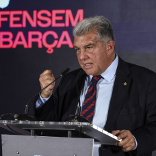 (Foto de ARCHIVO)
Joan Laporta en su campaña electoral con el proyecto 'Defensem el Barça', en su nueva sede electoral

JAVIER BORREGO/AFP7/EUROPA PRESS
17/2/2026 ONLY FOR USE IN SPAIN