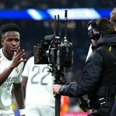 MADRID, SPAIN - FEBRUARY 14: Vinicius Junior of Real Madrid celebrates scoring his team's fourth goal during the LaLiga EA Sports match between Real Madrid CF and Real Sociedad at Estadio Santiago Bernabeu on February 14, 2026 in Madrid, Spain. (Photo by Angel Martinez/Getty Images)