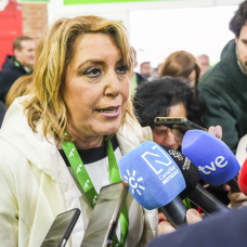 (Foto de ARCHIVO)
La expresidenta de la Junta de Andalucía, Susana Díaz, durante la inauguración del XV Congreso del PSOE de Andalucía. A 22 de febrero de 2025 en Granada, Andalucía (España). Armilla acoge la primera jornada del XV Congreso del PSOE de Andalucía, un evento clave para el futuro del partido en la región. En la inauguración intervendrán la secretaria general del PSOE-A, María Jesús Montero, y el expresidente del Gobierno, José Luis Rodríguez Zapatero,

Francisco J. Olmo / Europa Press
22/2/2025