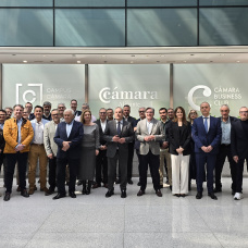 Miembros del Club de las Empresas Centenerias hoy en Cámara Alicante.