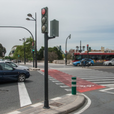 (Foto de ARCHIVO) EUROPA PRESS - Imagen de un cruce con semáforo en Valencia.
