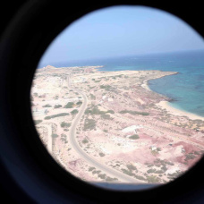 Visión de una isla en el Golfo Pérsico por la que sale bastante petróleo. 
Europa Press/Contacto/Icana News Agency
24/10/2024