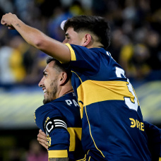 BUENOS AIRES, ARGENTINA - MARCH 22: Tomas Aranda of Boca Juniors celebrates with teammate Leandro Paredes after scoring theire team's first goal during a Torneo Apertura Mercado Libre 2026 match between Boca Juniors and Instituto de Cordoba at Estadio Alberto J. Armando on March 22, 2026 in Buenos Aires, Argentina. (Photo by Marcelo Endelli/Getty Images)