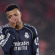 LISBON, PORTUGAL - JANUARY 28:  Kylian Mbappe of Real Madrid CF reacts during the UEFA Champions League 2025/26 League Phase MD8 match between SL Benfica and Real Madrid C.F. at Estadio Da Luz on January 28, 2026 in Lisbon, Portugal. (Photo by Jose Manuel Alvarez Rey/Getty Images)