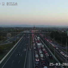 Embudo en la V-31 (pista de Silla)