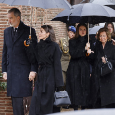 Los Reyes Felipe y Letizia, La Reina Sofía junto a la Princesa Leonor y la Infanta Sofía,