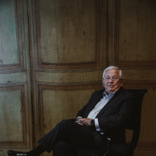 El periodista Fernando Jauregui en su querido Palacio de la Magdalena en Santander. 
Carlos Luján / Europa Press
27 SEPTIEMBRE 2022