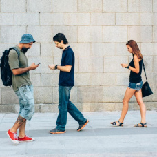 Gente andando