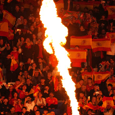 El ambiente en Cornellá se vio empañado por cánticos racistas durante el España-Egipto.