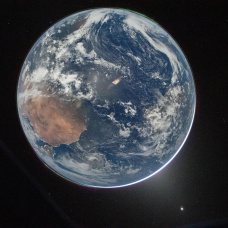 Imagen de la Tierras desde el Artemis II.