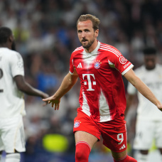 MADRID, SPAIN - APRIL 07: Harry Kane of FC Bayern Munich celebrates scoring his team's second goal during the UEFA Champions League 2025/26 Quarter-Final First Leg match between Real Madrid CF and FC Bayern München at Estadio Santiago Bernabeu on April 07, 2026 in Madrid, Spain. (Photo by Aitor Alcalde/Getty Images)