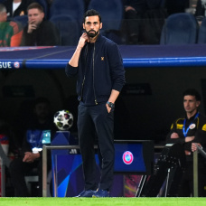 MADRID, SPAIN - APRIL 07: Alvaro Arbeloa, Head Coach of Real Madrid, looks on during the UEFA Champions League 2025/26 Quarter-Final First Leg match between Real Madrid CF and FC Bayern München at Estadio Santiago Bernabeu on April 07, 2026 in Madrid, Spain. (Photo by Angel Martinez/Getty Images)