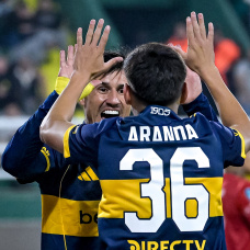 FLORENCIO VARELA, ARGENTINA - APRIL 23: Adam Bareiro of Boca Juniors celebrates after scoring the team’s third goal during a Torneo Apertura Mercado Libre 2026 match between Defensa y Justicia and Boca Juniors at Estadio Norberto Tomaghello on April 23, 2026 in Florencio Varela, Argentina. (Photo by Marcelo Endelli/Getty Images)