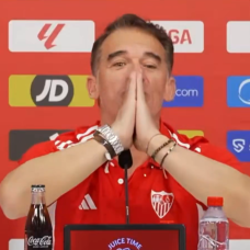 Se le escapó un comentario a Luis García Plaza en rueda de prensa