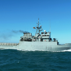 Buque vigía de la Armada española.