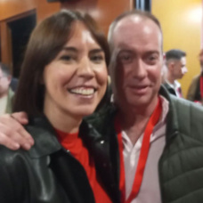 El portavoz del PSOE en Nàquera, Víctor Navarro, con Diana Morant
