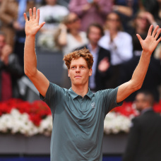 MADRID, SPAIN - MAY 03:  Jannik Sinner of Italy celebrates match point after defeating Alexander Zverev of Germany in the Men's Final during the Mutua Madrid Open 2026 tournament at La Caja Magica on May 03, 2026 in Madrid, Spain. (Photo by David Ramos/Getty Images)