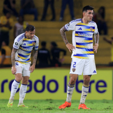 GUAYAQUIL, ECUADOR - MAY 5: Lautaro Di Lollo of Boca Juniors reacts after  a Copa CONMEBOL Libertadores 2026 group D match between Barcelona SC and Boca Juniors at Estadio Monumental Banco Pichincha on May 5, 2026 in Guayaquil, Ecuador. (Photo by Franklin Jacome/Getty Images)