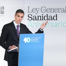 El presidente del Gobierno, Pedro Sánchez, durante la clausura del  acto institucional para conmemorar el 40 aniversario de la Ley General de Sanidad.