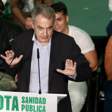 El expresidente del Gobierno, José Luis Rodríguez Zapatero, durante su intervención en un mitin