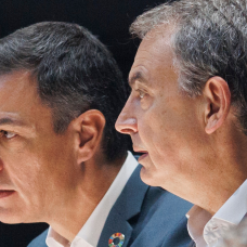 El presidente del Gobierno, Pedro Sánchez, y el expresidente, José Luis Rodríguez Zapatero.