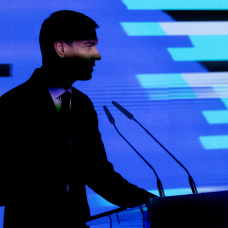El presidente del Gobierno, Pedro Sánchez, durante el acto oficial de clausura del Congreso del Espacio 2026 en el Auditorio Mutua Madrileña.