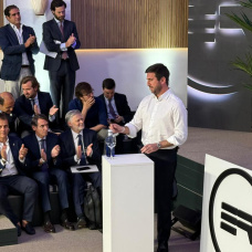 Enrique Riquelme presente su proyecto social para el Real Madrid