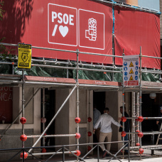 Fachada de la sede nacional del PSOE en Ferraz.