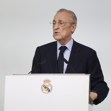 (Foto de ARCHIVO)
December 15, 2025, Madrid, Madrid, Spain: Real Madrid's president Florentino Perez gives a speech during the traditional Christmas press meeting held at Valdebebas Sports Complex in Madrid, Spain, 15 December 2025

Europa Press/Contacto/Ruben Albarran
15/12/2025