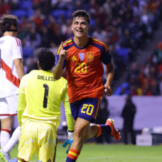 España vence y convence antes del inicio del Mundial.