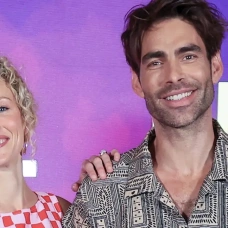 Teresa Riott y Jon Kortajarena.