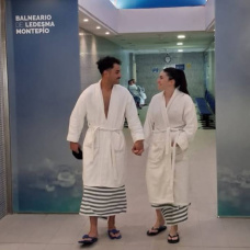 El Balneario de Ledesma, vinculado a la Villa Termal de Vega de Tirados, destaca por sus aguas mineromedicinales y por ser uno de los complejos termales más importantes de España.