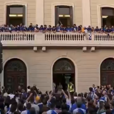 Protestas contra Sánchez en la fiesta del Sabadell