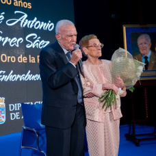 José Antonio Torres Sáez, durante el acto en el que recibió el Escudo de Oro de la Provincia de Almería por su trayectoria pública.