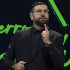Manu Sánchez, presentador de 'El perro andaluz' en TVE