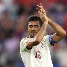 ARLINGTON, TEXAS - JULY 14: Rodri #16 of Spain applauds fans after the 2-0 victory during the FIFA World Cup 2026 Semi Final match between France and Spain at Dallas Stadium on July 14, 2026 in Arlington, Texas. (Photo by Florencia Tan Jun/Getty Images)