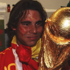 Rafa Nadal, con la Copa del Mundo en 2016.
