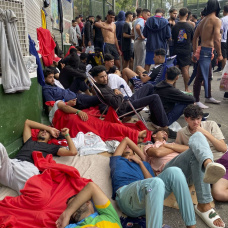 Inmigrantes en el CITE de Ceuta