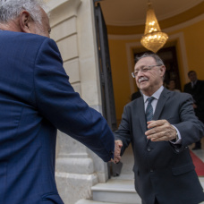 El ministro de Política Territorial y Memoria Democrática, Ángel Víctor Torres, y el presidente de Ceuta, Juan Jesús Vivas.