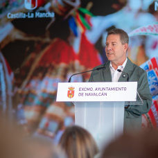 (Foto de ARCHIVO)
El presidente de Castilla-La Mancha, Emiliano García-Page, inaugura el gimnasio municipal de Navalcán.

REMITIDA / HANDOUT por PIEDAD LÓPEZ/JCCM
Fotografía remitida a medios de comunicación exclusivamente para ilustrar la noticia a la que hace referencia la imagen, y citando la procedencia de la imagen en la firma
26/8/2026