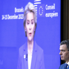 El presidente del Gobierno de España, Pedro Sánchez, durante una rueda de prensa en Bruselas
