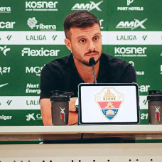 El entrenador del Elche, Martín Anselmi en rueda de prensa