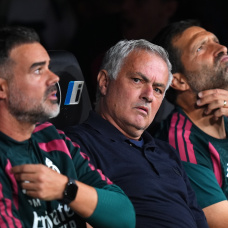 Jose Mourinho, en el banquillo ante el Rayo Vallecano