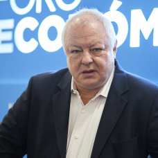 El director ejecutivo de la Fundación de Estudios de Economía Aplicada (FEDEA), Ángel de la Fuente, una de las mentes preclaras de la economía española y el mayor conocedor de financiación pública en nuestro país. 
César Ortiz / Europa Press
06/9/2023